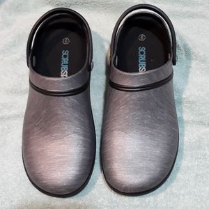 Nursing shoes